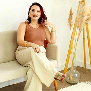 Simone de Paula,Esteticista