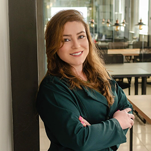 Thamiris, Biomédica